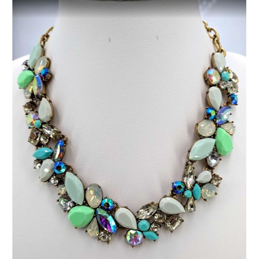 J Crew Mint Aqua Rhinestone Statement Bib Necklace Gold Tone Cluster 20 Inches